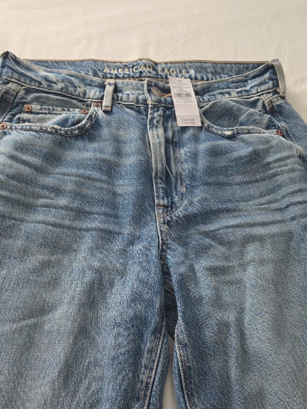 NWT American Eagle Outfitters High Rise Baggy Wide-Leg Raw Hem Jeans - Picture 3 of 8